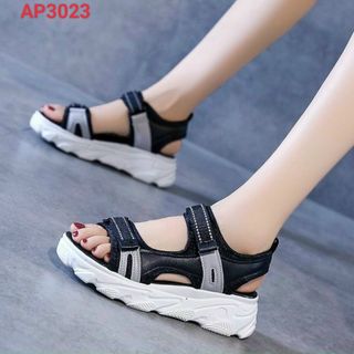 Sandal nữ đế bánh mỳ êm chân