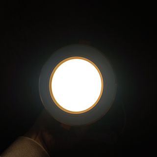 Đèn led Âm Trần-Tản nhiệt-7W-Phi 90-Viền Vàng- 3 chế độ