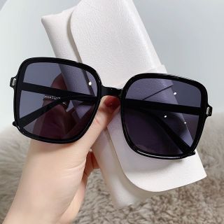 Kính mát chống tia UV
