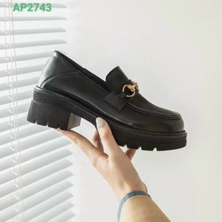Giày lười nữ đen chất da mềm phối khóa đẹp