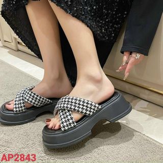 Dép nữ đế bánh mỳ quai chéo sọc caro đẹp