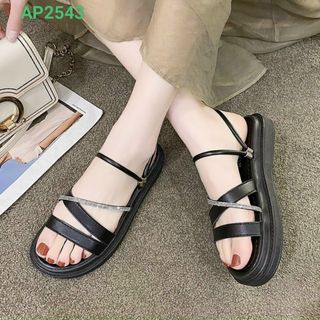 Sandal nữ đế bằng quai da phối quai đính đá