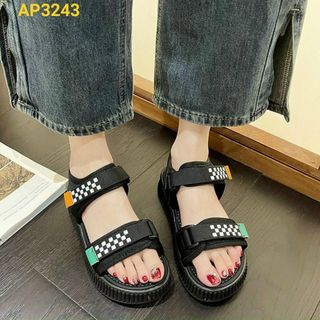Sandal nữ quai ngang họa tiết caro đẹp
