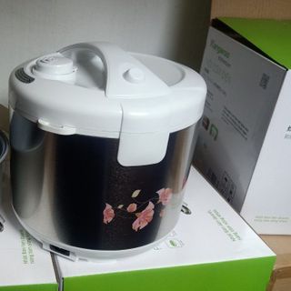 Nồi cơm điện Kangaroo KG18RC3 dung tích 1.8 lít bảo hành 12 tháng