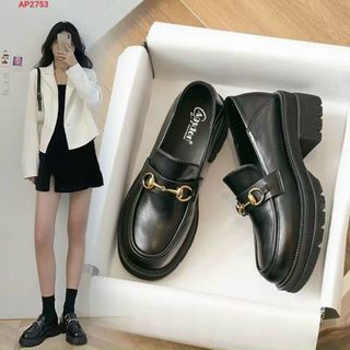 Giày lười nữ đen chất da mềm đế cao phối xích