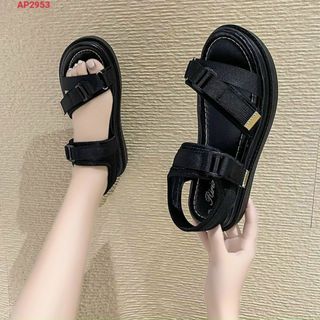 Sandal nữ màu đen đế thấp êm chân giá sỉ