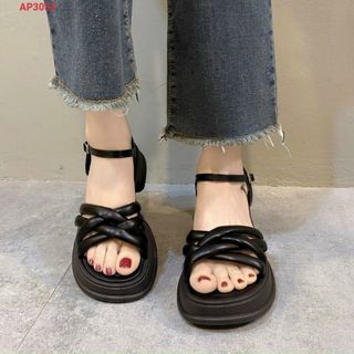Sandal nữ đế cao quai chéo đẹp