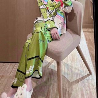 Bộ Lụa xước thiết kế 3D cao cấp tay dài freesize Nhiều mẫu lựa chọn ( pizama bộ mặc nhà cao cấp , gấm ánh kim , gấm xước )