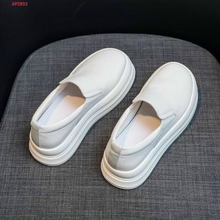 Giày slipon nữ đế cao chất da mềm êm chân