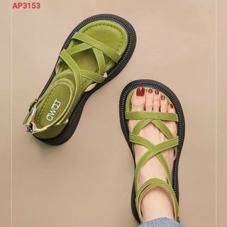 Giày sandal nữ đế bệt quai ngang dây chéo bít