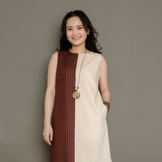Đầm Linen thiết kế Nâu phối kem