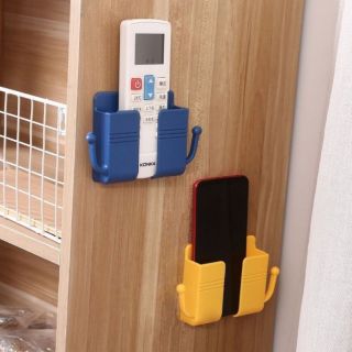 Kệ dán tường, giá treo điện thoại, kèm miếng dán