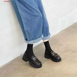 Giày lười nữ màu đen phối xích đẹp