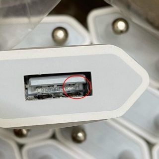 Củ sạc dẹt cho iphone B11