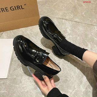 Giày lười nữ màu đen chất da bóng đẹp