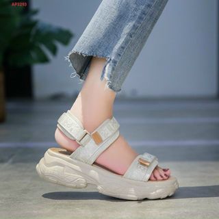 Sandal nữ quai ngang dán màu trắng đẹp
