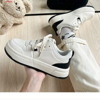 Giày thể thao nữ màu trắng viền đế đen đẹp