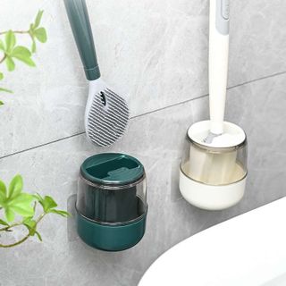 Dụng cụ chà cầu có ngăn chứa nước tẩy
