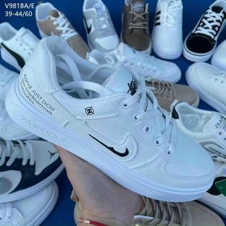 Giày thể thao nam chất da mêm đẹp V981