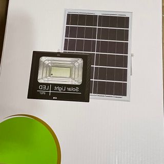 Đèn năng lượng mặt trời - 500W