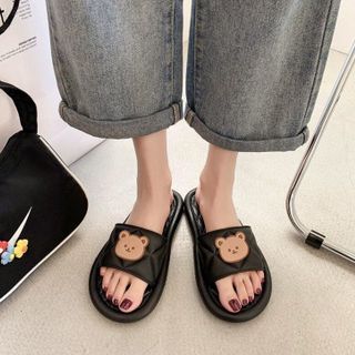 Dép nhựa dẻo hình gấu