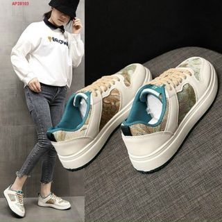 Giày thể thao nữ đé thấp chất da mềm êm chân