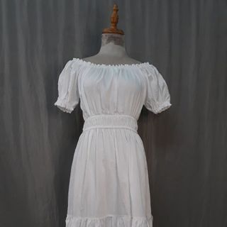 Đầm tay búp,đuôi cá chất đũi