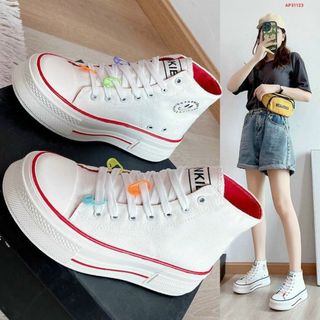 Giày thể thao nữ màu trắng cổ cao đẹp