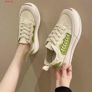 Giày thể thao nữ trắng phối xanh họa tiết thêu đẹp