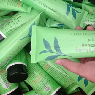 Tẩy Tế bào chết trà xanh