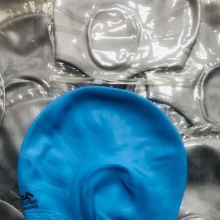 Nón bơi ,mũ bơi che tai silicon siêu co giản chống nước