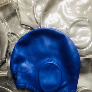 Nón bơi ,mũ bơi che tai silicon siêu co giản chống nước
