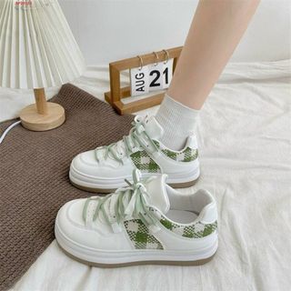 Giày thể thao nữ màu trắng phối caro đẹp