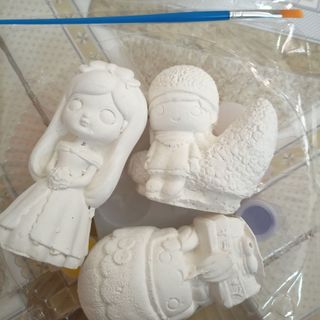 Cobom 3 con tượng trung