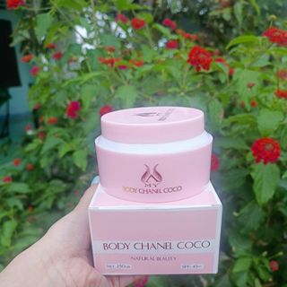 KEM BODY DƯỠNG TRẮNG AMY