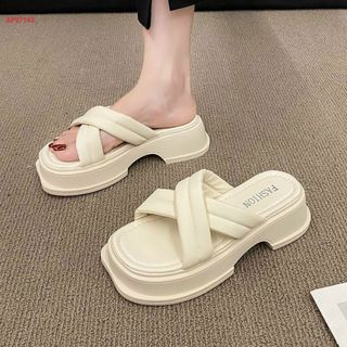 Dép sandan nữ quai chéo đế bánh mỳ êm chân
