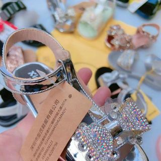Sandal trẻ em chất da mềm quai ngang đẹp