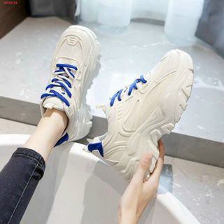 Giày thể thao nữ màu trắng viền gót đẹp AP301