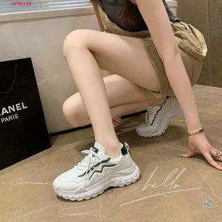 Giày thể thao nữ màu trắng đế độn êm chân AP32