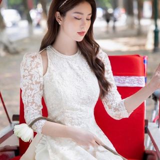 Áo dài cách tân cô đâu thiết kế tay hở vai