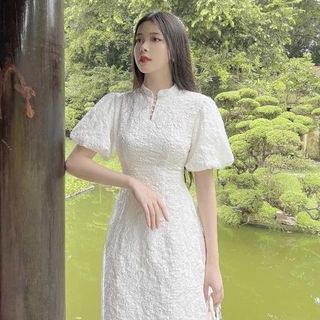 Áo Dài Cách Tân Tay chông trắng