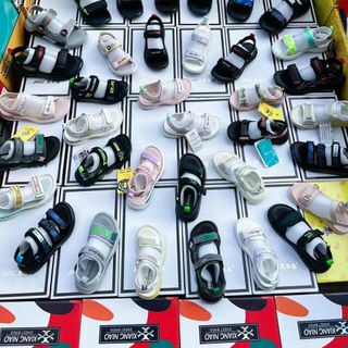 Sandal trẻ em quai ngang dán đế mềm êm chân V1025