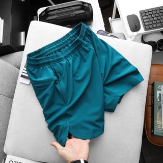 Short Logo xẻ tà, vải xi giãn 4c form trên gối Thể Thao Siêu Đẹp Giá Sỉ,