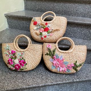 Túi cói đi biển, giỏ lục Bình trang trí hoa thêu