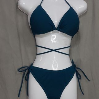 Set bikini tam giác nhỏ quyến rũ