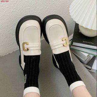 Giày lười nữ đế cao da mềm màu đen đẹp AP31