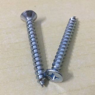 Tắc kê nhựa, vít 6