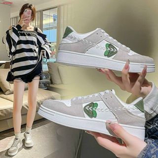 Giày thể thao nữ trắng nữ nhẹ nhàng đế bệt đẹp