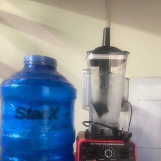 Máy xay sinh tố công nghiệp lớn