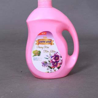 Nước Giặt Xả 5 Trong 1 White Love